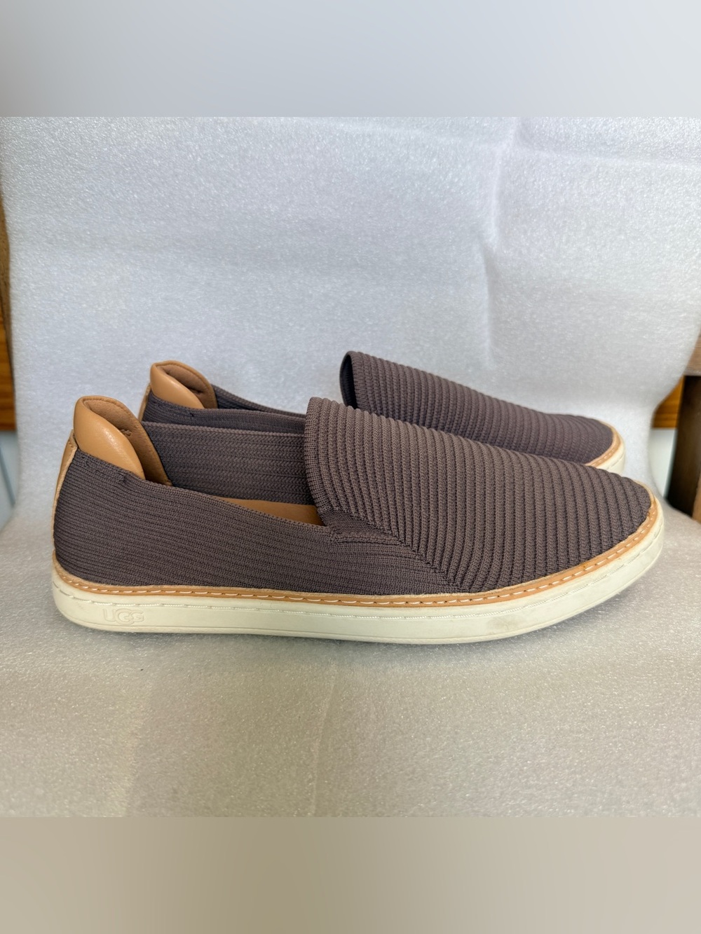 UGG Alameda Sammy slip-on flats in a charcoal women 8
